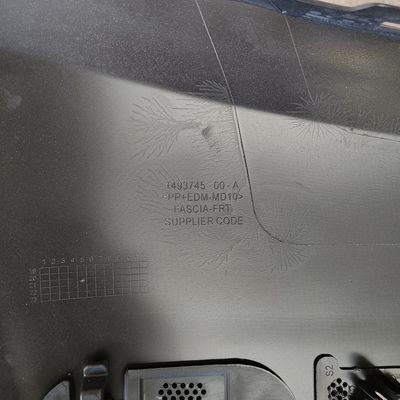 OE NO. 1493736-S0-A 1493736 Parafuso dianteiro para Tesla Model Y 2019- Peças sobressalentes de carroceria automática