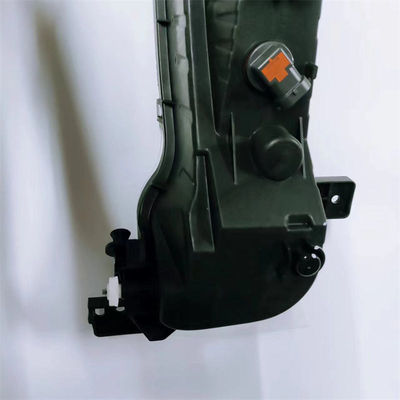 OEM NO C00212871 Lâmpada de nevoeiro dianteira direita para Saic Maxus V80 G10 T60 Decoração exterior de automóveis
