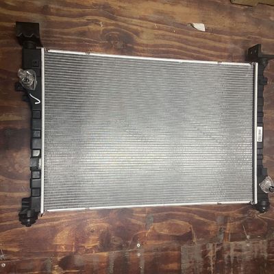 Maxus EV30 Tanque de água de alumínio plástico condensador radiador ASM OE C00122258 para Montagem de automóveis