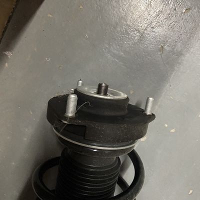 SAIC MG ZS Assembleia do absorvedor de choque frontal direito Suspensão automática OE 10242085 Aço de borracha