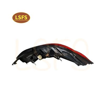 MG6 Luz traseira esquerda para 6 hatchback MG6 OE 10692829
