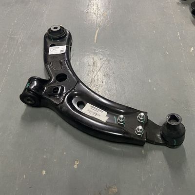 OE 10228100 10228200 Braço de comando anterior inferior para MG ZS Direito e esquerdo